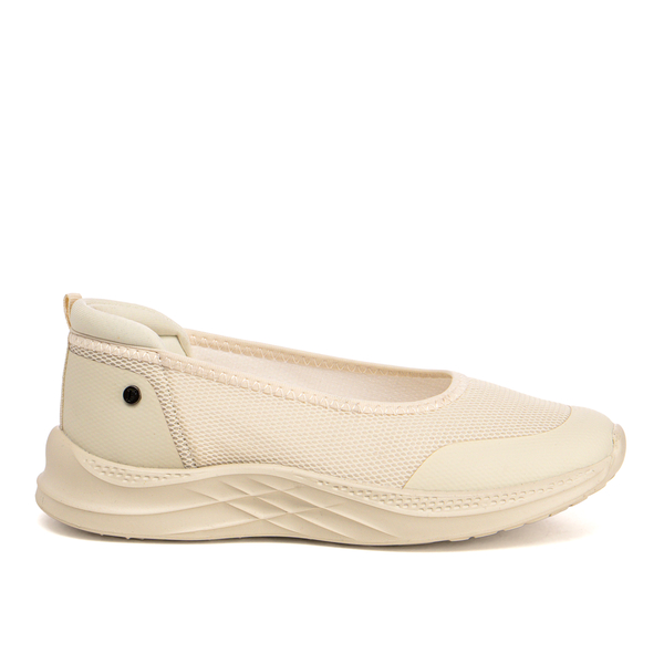 Дамски спортни обувки slip-on – модерно излъчване в черен цвят с текстилна структура и приятно прилягане за активни дни и разходки DP7599 beige